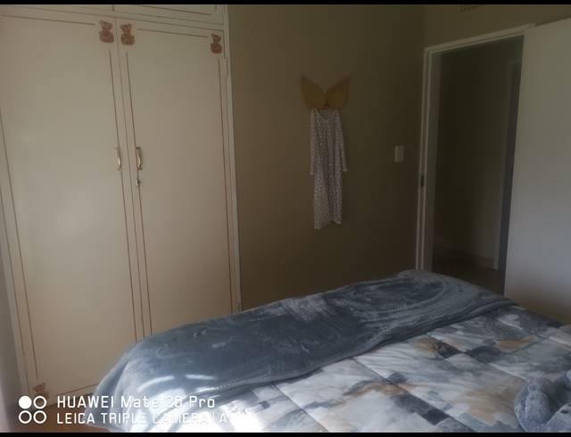 5 BEDROOM FREEHOLD FOR SALE IN BRACKENHURST